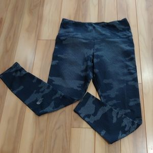 The North Face Contoured Tech High Rise Camo XL